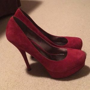 NEW Zigi Soho Staple Pumps in Burgundy in 8.5M